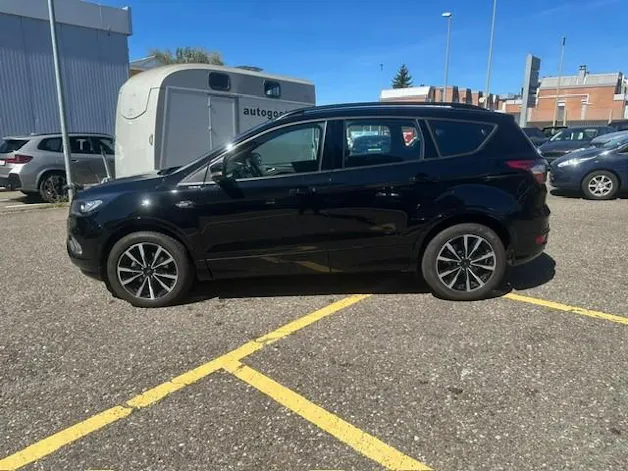 FORD Kuga 1.5 SCTi ST Line High 2WD