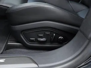 PORSCHE Taycan Turbo S