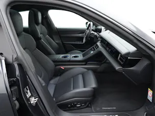 PORSCHE Taycan Turbo S