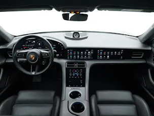 PORSCHE Taycan Turbo S