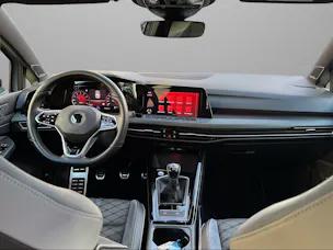 VW Golf 1.5 TSI ACT R-Line