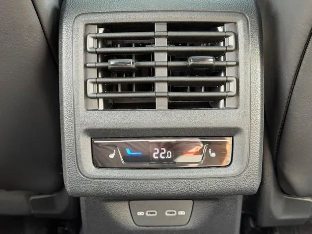 VW Golf 2.0 TSI R-Line DSG 4 Motion