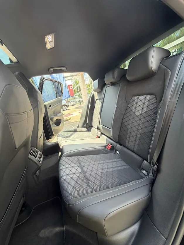 VW Golf 2.0 TSI R-Line DSG 4 Motion