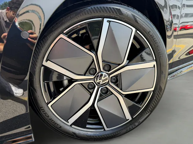 VW Golf 2.0 TSI R-Line DSG 4 Motion