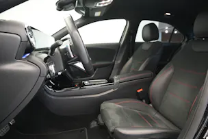 MERCEDES-BENZ A 200 d AMG Line 8G-DCT *Facelift*