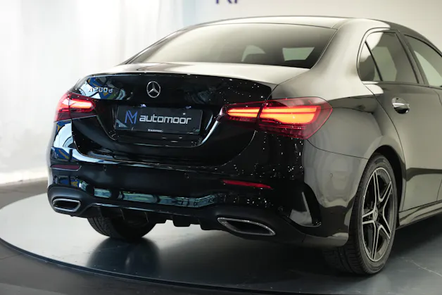MERCEDES-BENZ A 200 d AMG Line 8G-DCT *Facelift*