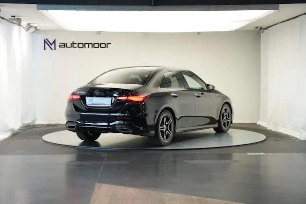 MERCEDES-BENZ A 200 d AMG Line 8G-DCT *Facelift*