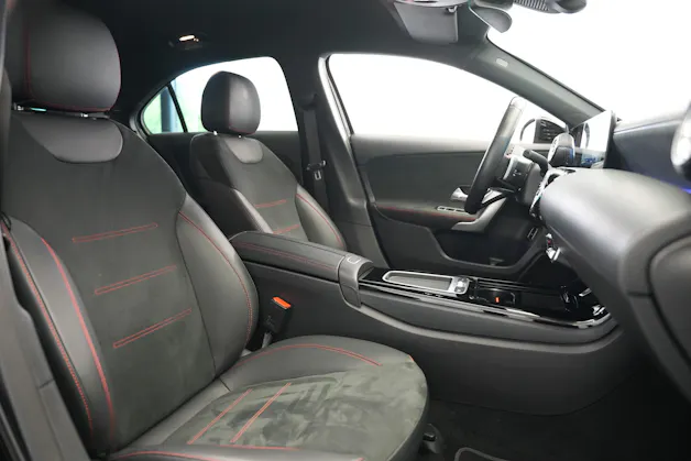 MERCEDES-BENZ A 200 d AMG Line 8G-DCT *Facelift*