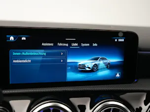 MERCEDES-BENZ A 200 d AMG Line 8G-DCT *Facelift*