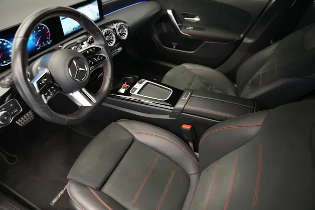 MERCEDES-BENZ A 200 d AMG Line 8G-DCT *Facelift*