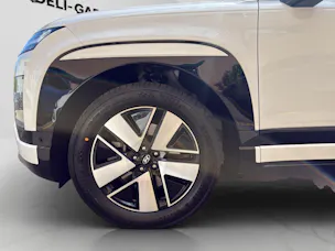 HYUNDAI Ioniq 9 110kWh Vertex 4WD