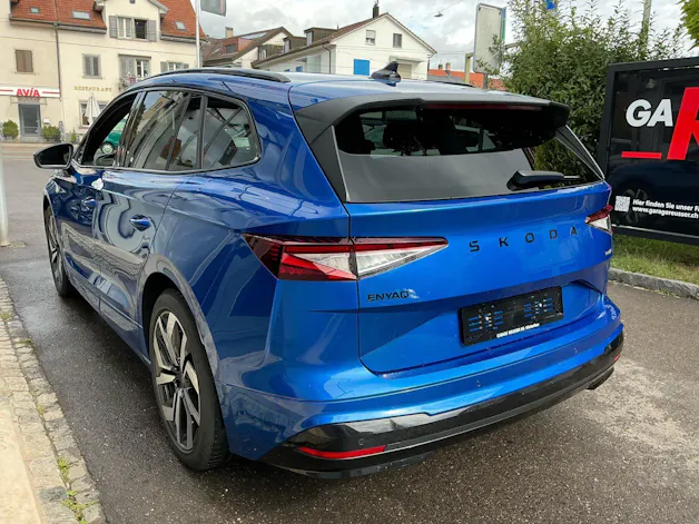 SKODA ENYAQ 85 x SPORTLINE *** ANHÄNGEKUPPLUNG & 5 JAHRE SKODA WERKSGARANTIE **
