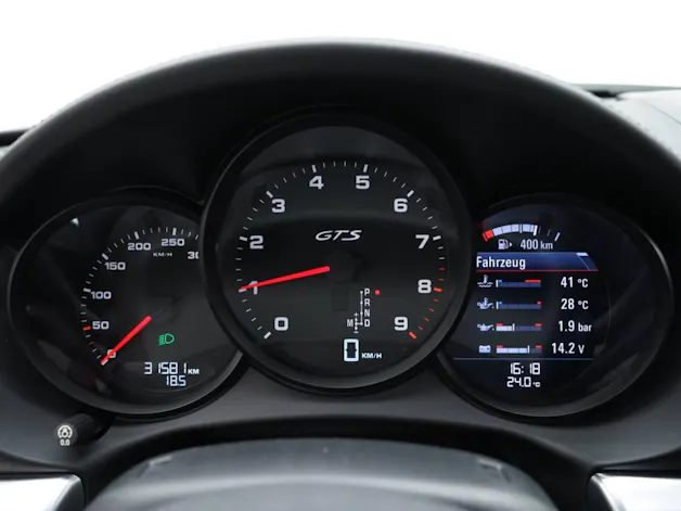 PORSCHE Cayman GTS