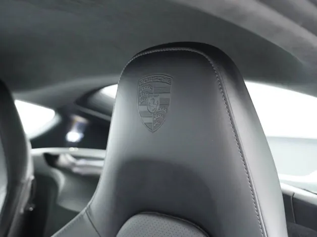 PORSCHE Cayman GTS
