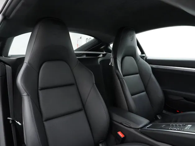 PORSCHE Cayman GTS