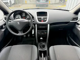 PEUGEOT 207 1.4 16V Active