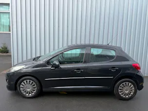 PEUGEOT 207 1.4 16V Active
