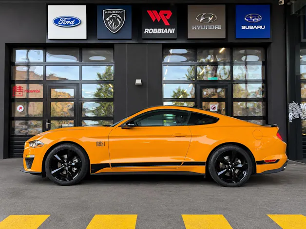 FORD Mustang Fastback 2.3 Automat Mach-1 (Replica)