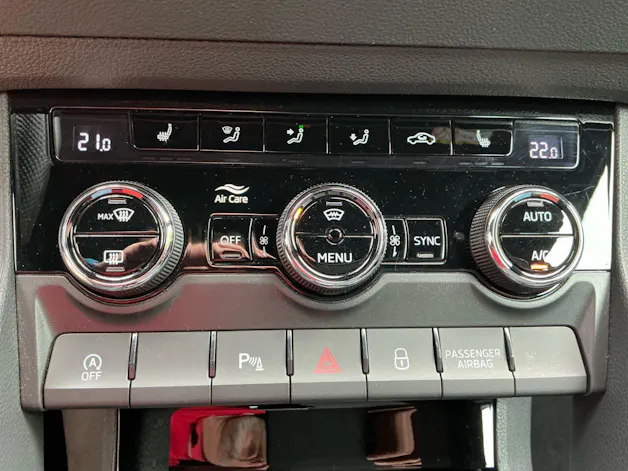 SKODA Karoq Sportline 4x4