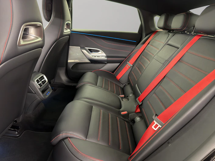 Fahrzeugbild MERCEDES-BENZ C 400