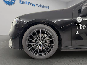Fahrzeugbild MERCEDES-BENZ C-Klasse W520 C 400 4matic