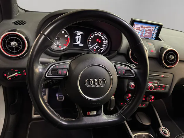 AUDI S1 Sportback 2.0 TFSI quattro