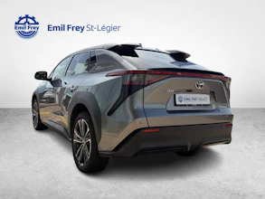 https://vehicle.imgix.net/4462028/00b17540-8e78-4794-b183-1e665973dce5.jpg