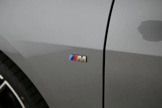 https://vehicle.imgix.net/4462037/0a17c953-3979-41a8-a8f4-3aae55adcfd6.jpg