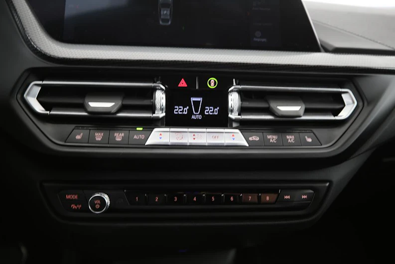 Fahrzeugbild BMW 2 SERIES