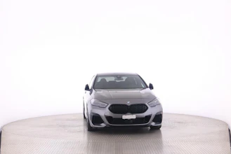 https://vehicle.imgix.net/4462037/4b5b8b78-f3a1-4e56-93fd-0ec39ae94d77.jpg