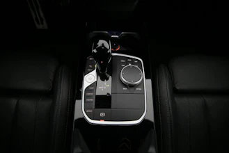 https://vehicle.imgix.net/4462037/f139d6f8-3b62-4e6c-8b45-d1a81b4648bb.jpg