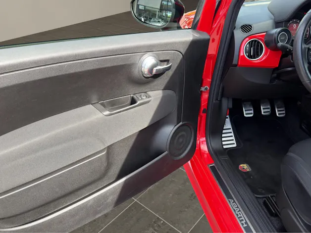 FIAT 595 Abarth 1.4 T-Jet 145