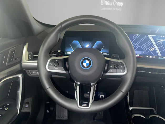 BMW X1 U11 30e xDrive paddles