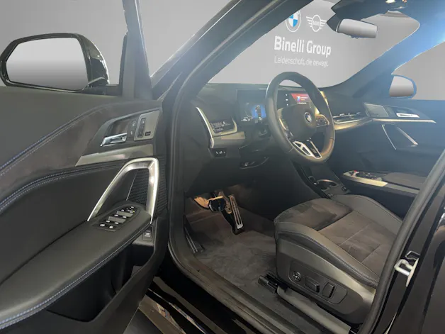 BMW X1 U11 30e xDrive paddles