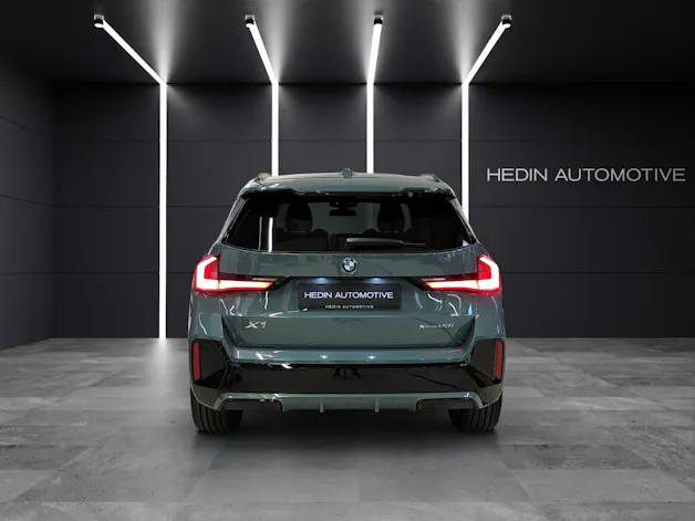 BMW X1 U11 23i xDrive paddles