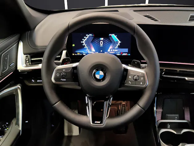 BMW X1 U11 23i xDrive paddles