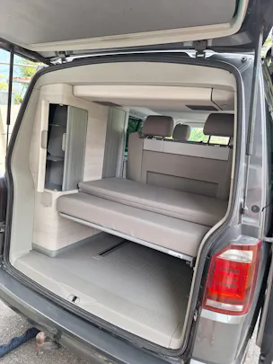 VW T6 California 3000 2.0 TDI 204 Ocean Ed. DSG 4m