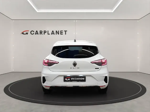 RENAULT Clio 1.6 E-Tech techno