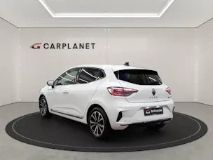 RENAULT Clio 1.6 E-Tech techno