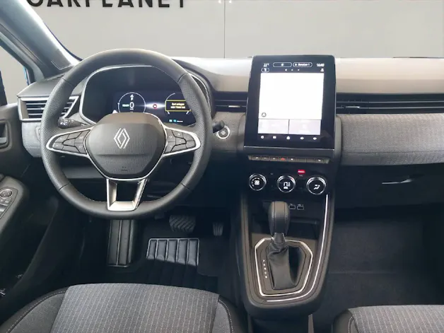 RENAULT Clio 1.6 E-Tech techno