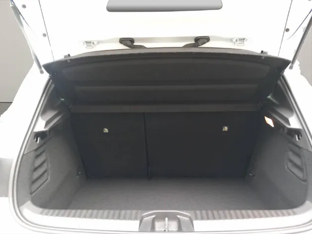 RENAULT Clio 1.6 E-Tech techno
