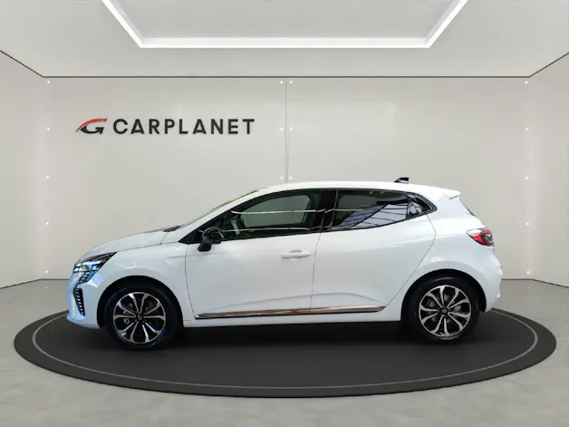RENAULT Clio 1.6 E-Tech techno