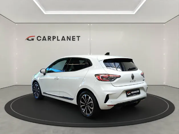 RENAULT Clio 1.6 E-Tech techno