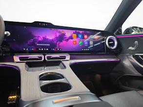 https://vehicle.imgix.net/4462331/a3249158-90c5-4fbf-a72c-6ec10cfce5ff.jpg