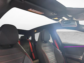 https://vehicle.imgix.net/4462331/f936198c-83ab-4d7b-bd64-ec433a9dc7e6.jpg