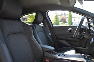 RENAULT Clio 1.8 E-Tech techno