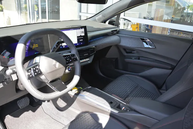 RENAULT Clio 1.8 E-Tech techno