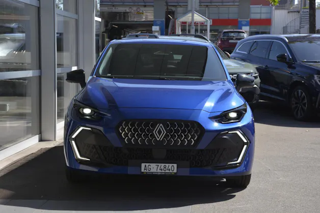 RENAULT Clio 1.8 E-Tech techno