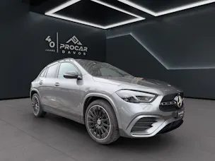 MERCEDES-BENZ GLA-Klasse H247 GLA 220 d Swiss Star AMG Line 4matic