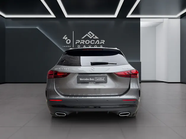 MERCEDES-BENZ GLA-Klasse H247 GLA 220 d Swiss Star AMG Line 4matic